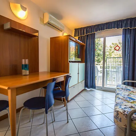 ホリゾント プーラ