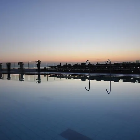 ホリゾント 2* プーラ