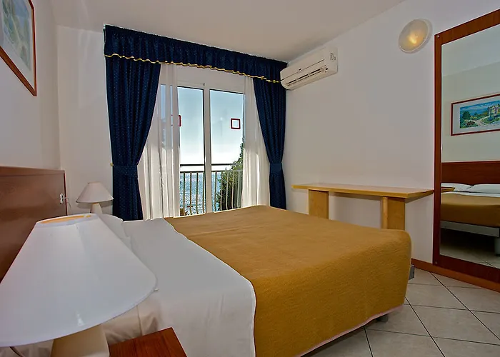 אתר נופש Horizont 2*